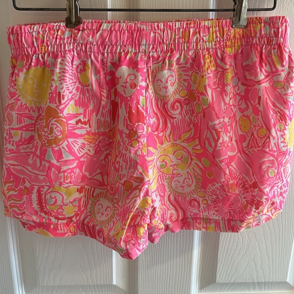 Lilly Pulitzer Kini in the Keys Bay Breeze Linen Shorts size medium. - Picture 2 of 6